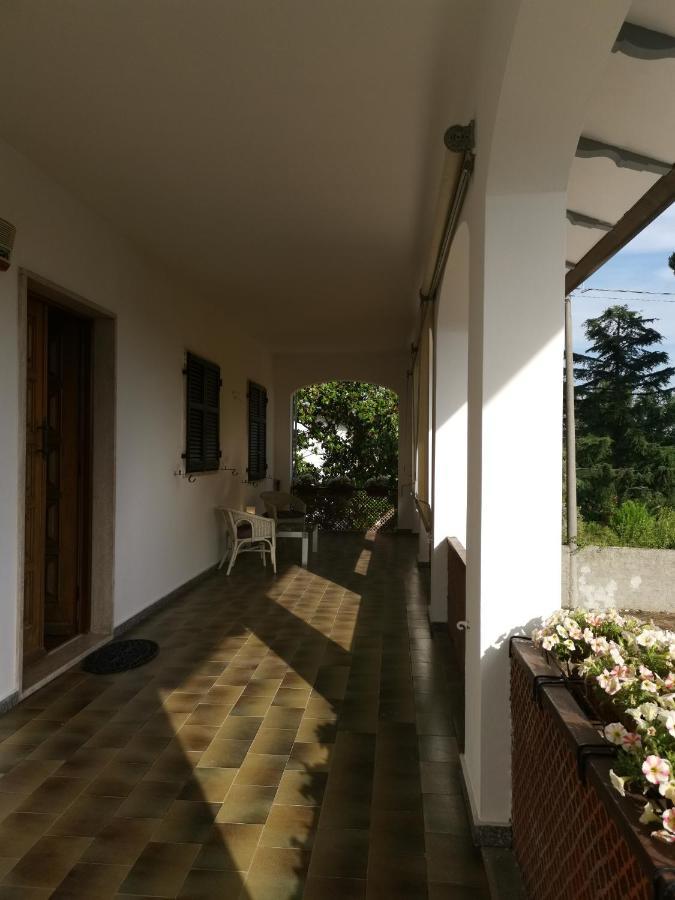 Villa Flora Affittacamere Luni Exteriér fotografie