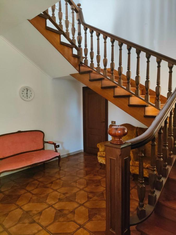 Villa Flora Affittacamere Luni Exteriér fotografie